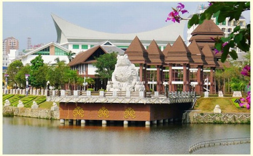 小鸡嘎嘎香火锅加盟费多少