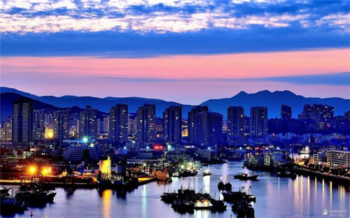 在贵阳市加盟汉越黄焖鸡米饭店竞争大吗