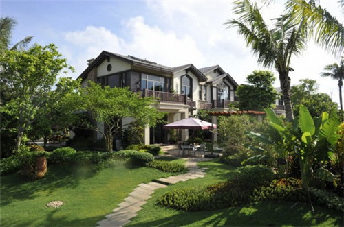 肥肠炒木耳洋葱怎么炒（肥肠和洋葱怎么做好吃）